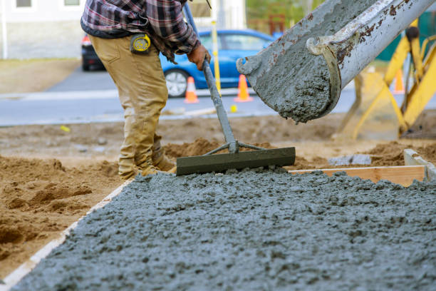 Best Residential Concrete Services  in Oak Grove, MN